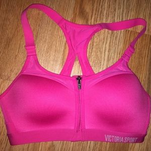 NWOT VS Incredible Front-Close Sport Bra